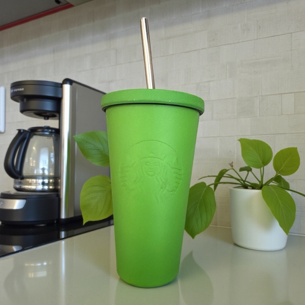 Starbucks Vibrant Green Tumbler with Metal Straw